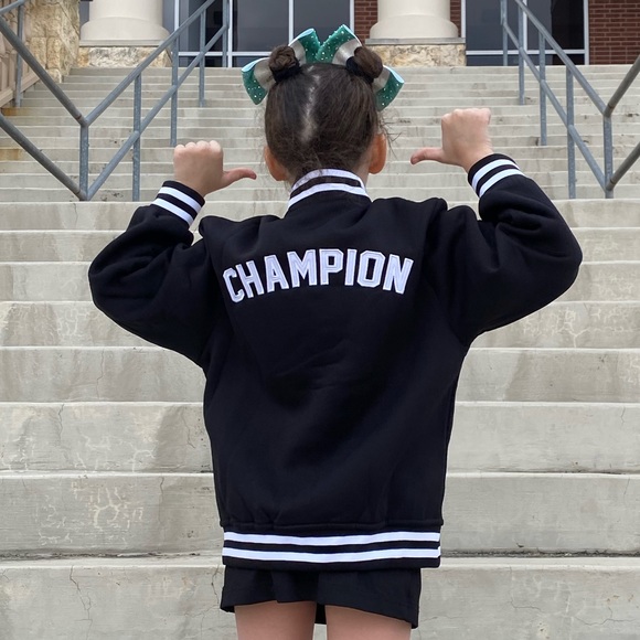 Meet your Posher, Cecilia - Picture 4 of 6